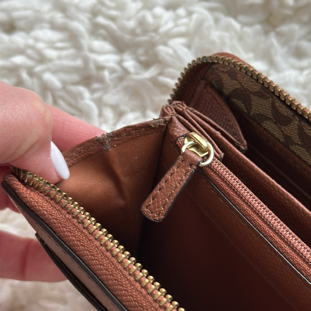 Coach Accordion Zip Wallet - Picture 6 of 8